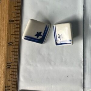 Lot of 2 Small Ceramic Cubes White Blue Star Design Decorative Accent Pieces‎